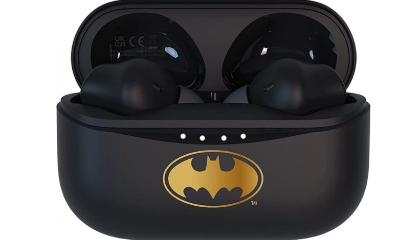 Rs 125 only on thesparkshop.in batman style wireless bt earbuds